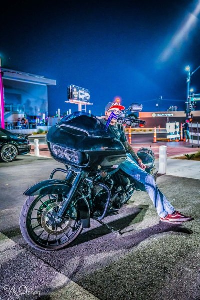 2022-09-28-Las-Vegas-Car-Meets-18-Bin-Arts-District-Car-Show-Photography-Vik-Chohan-Photography-Photo-Booth-Social-Media-VCP-259